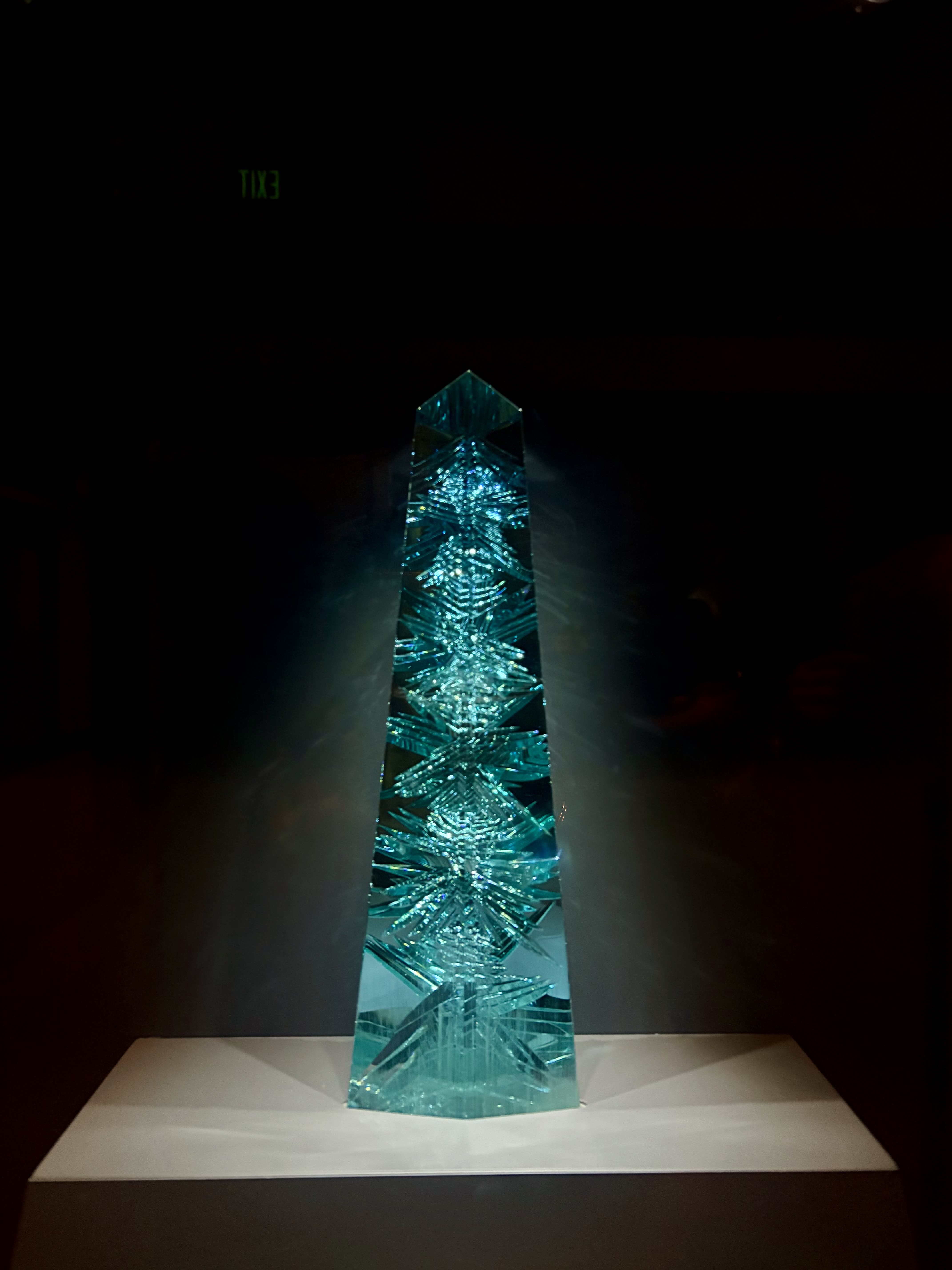 World's largest Aquamarine, Smithsonian's National Museum of Natural History