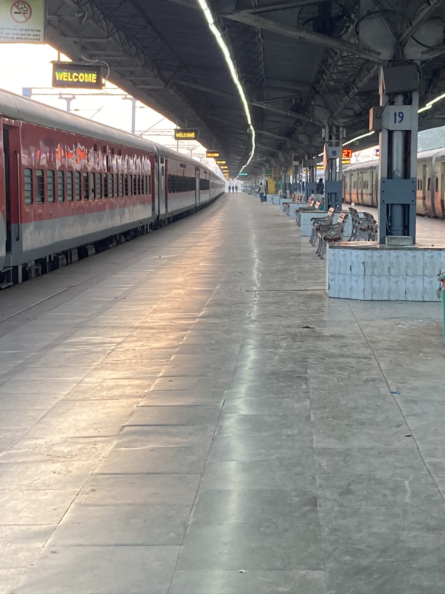 Sealdah Station, Kolkata